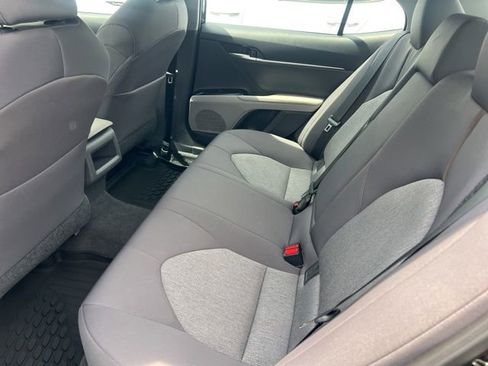 Used 2020 Toyota Camry LE FWD image 14