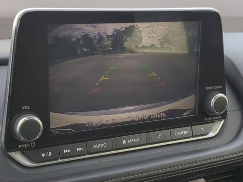 Certified 2023 Nissan Rogue SV FWD image 20