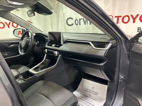 Used 2024 Toyota RAV4 XLE w/ Convenience Package image 12