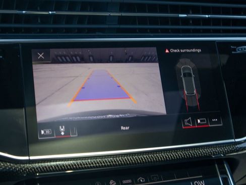 Used 2021 Audi SQ7 Premium Plus w/ Driver Assistance Package image 25