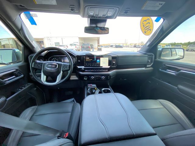 Used 2023 GMC Sierra 1500 SLT AWD/4WD image 15