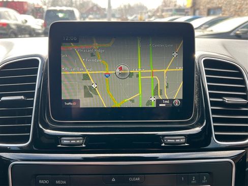 Used 2018 Mercedes-Benz GLE 350 GLE 350 4MATIC SUV w/ Premium 1 Package image 39