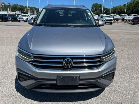 Used 2024 Volkswagen Tiguan Wolfsburg Edition AWD/4WD image 2