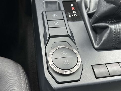 Used 2025 Toyota Tacoma SR5 RWD image 8