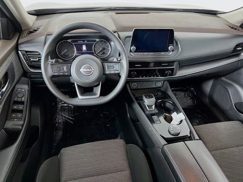 Used 2023 Nissan Rogue SV image 20