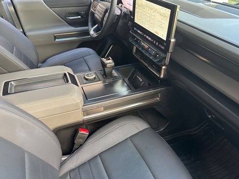 Used 2024 GMC Hummer EV 3X w/ Extreme Off-Road Package image 19