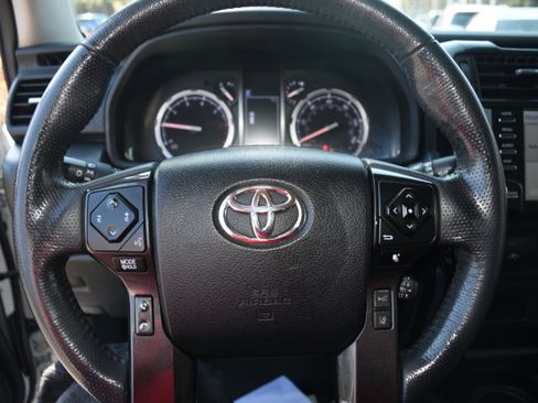 Certified 2022 Toyota 4Runner TRD Off-Road Premium image 12