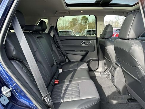 New 2026 Nissan Rogue Platinum w/ Platinum Premium Package image 11