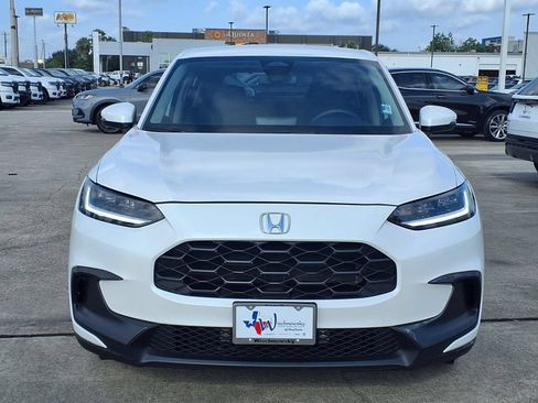 Used 2025 Honda HR-V LX image 2