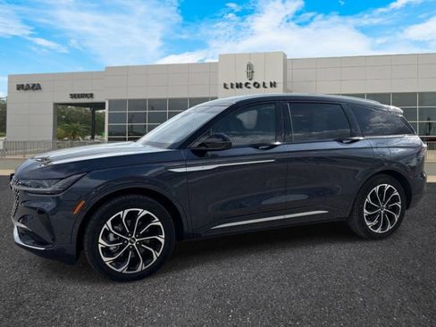 Certified 2024 Lincoln Nautilus Reserve AWD/4WD image 11