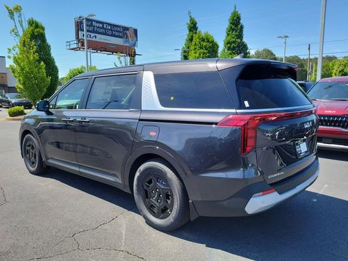 New 2026 Kia Carnival FWD image 6