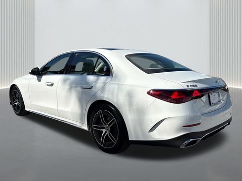 Used 2024 Mercedes-Benz E 350 4MATIC Sedan image 7