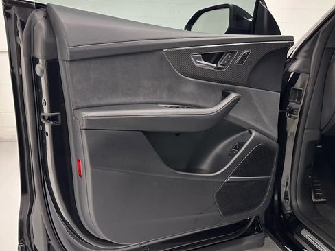 Used 2024 Audi SQ8 Prestige image 22