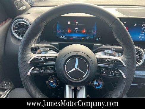 New 2025 Mercedes-Benz GLB 35 AMG 4MATIC image 18