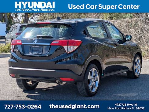 Used 2020 Honda HR-V LX image 5