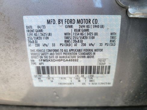 Used 2023 Ford Explorer XLT w/ Equipment Group 202A AWD/4WD image 29