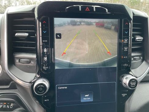 Used 2022 RAM 2500 Laramie w/ Night Edition image 33