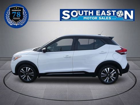 Used 2020 Nissan Kicks SR w/ SR Premium Package image 7