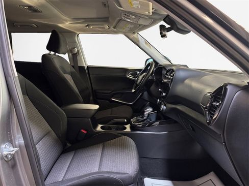 Certified 2024 Kia Soul EX image 26