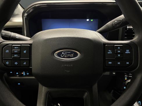 Used 2024 Ford F250 XLT w/ XLT Premium Package image 17