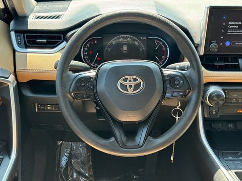 Used 2023 Toyota RAV4 LE AWD/4WD image 13