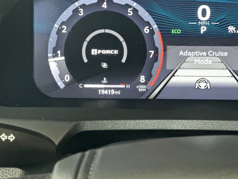 Used 2025 Toyota Tacoma TRD Sport image 26