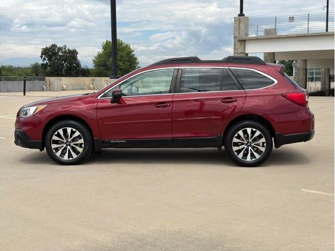 Used 2017 Subaru Outback 3.6R Limited AWD/4WD image 4