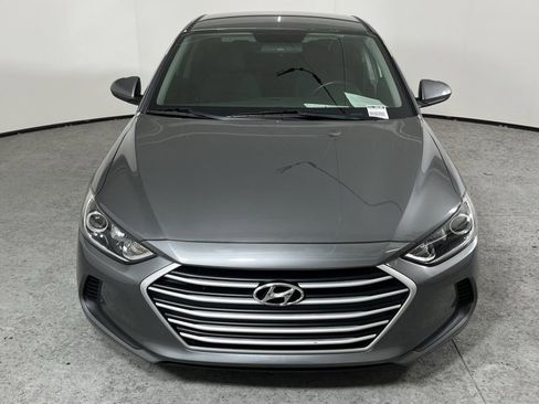 Used 2018 Hyundai Elantra SE image 8