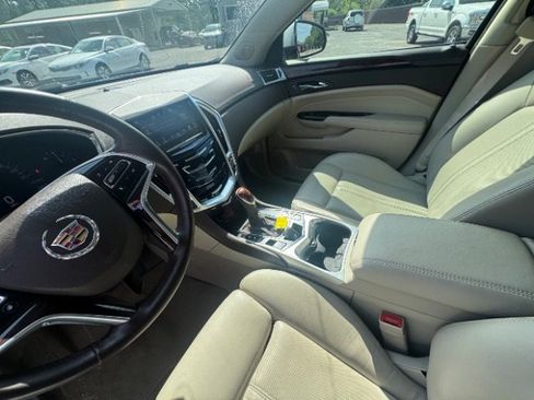 Used 2016 Cadillac SRX Luxury w/ Driver Awareness Package FWD image 9