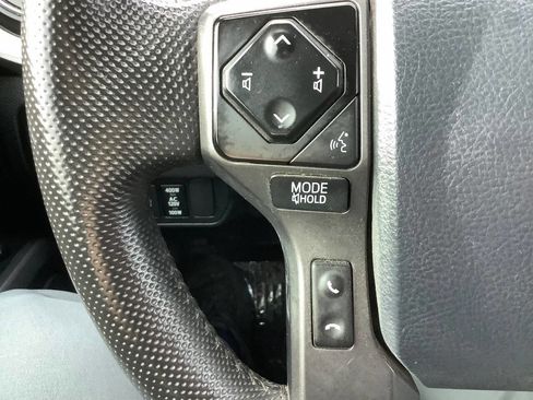 Used 2020 Toyota Tacoma TRD Off-Road image 51