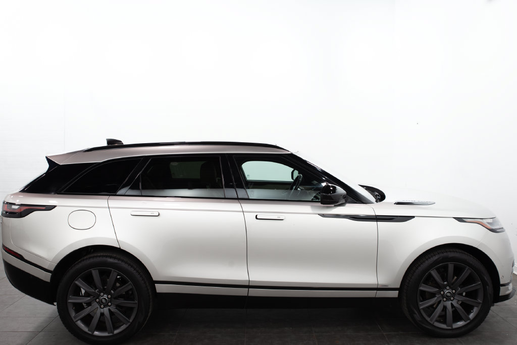 Used 2019 Land Rover Range Rover Velar R-Dynamic SE AWD/4WD image 32