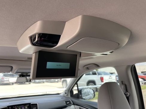 Used 2022 Honda Pilot Touring image 23