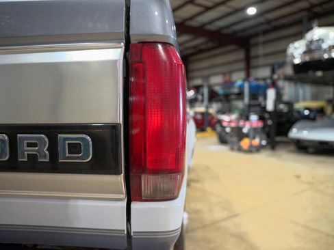 Used 1996 Ford F250 4x4 Regular Cab image 33