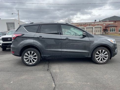 Used 2018 Ford Escape Titanium w/ Ford Safe & Smart Package image 10