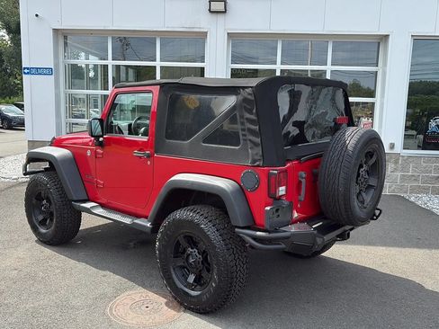Used 2014 Jeep Wrangler Sport w/ Connectivity Group AWD/4WD image 9