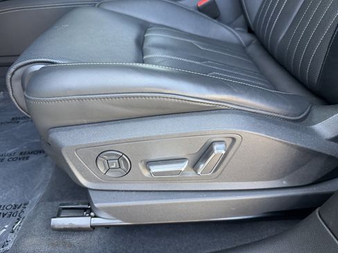 Used 2024 Audi Q8 e-tron Prestige w/ Prestige Package AWD/4WD image 36