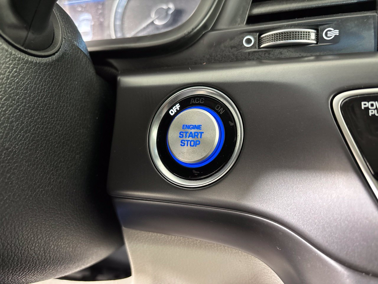 Used 2019 Hyundai Sonata Limited FWD image 13