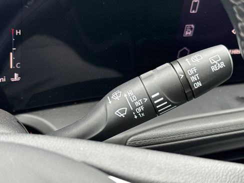 Used 2024 Buick Encore GX Sport Touring image 32