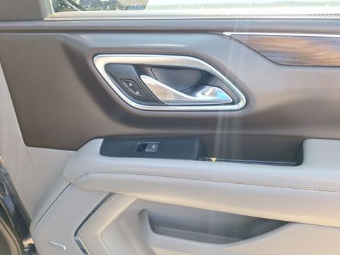 Used 2023 Chevrolet Tahoe LT image 34