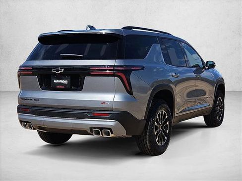 New 2026 Chevrolet Traverse Z71 w/ Enhanced Driving Package image 2