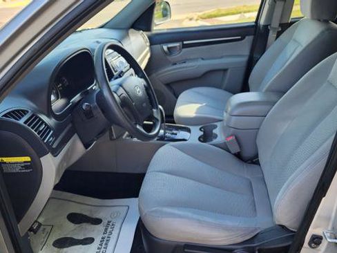 Used 2009 Hyundai Santa Fe GLS FWD image 13