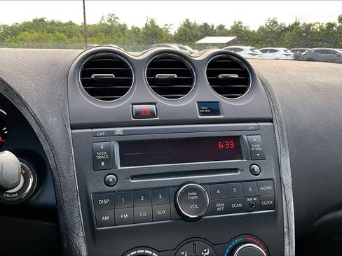 Used 2010 Nissan Altima 2.5 S FWD image 32