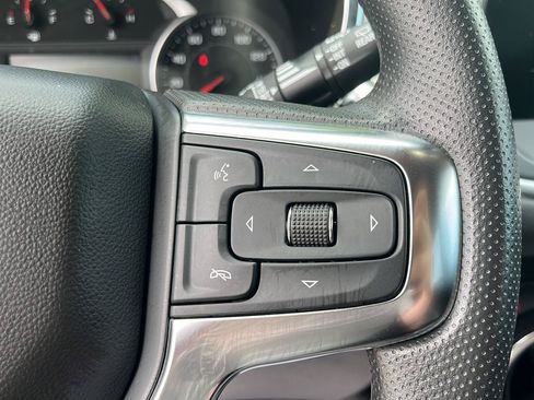 Used 2025 Chevrolet Blazer LT AWD/4WD image 15