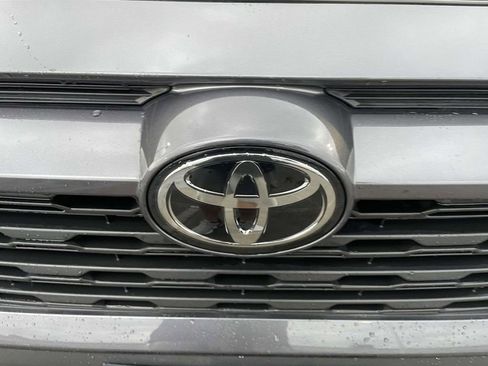 Used 2023 Toyota RAV4 XLE image 17