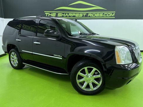 Used 2010 GMC Yukon Denali AWD/4WD image 1