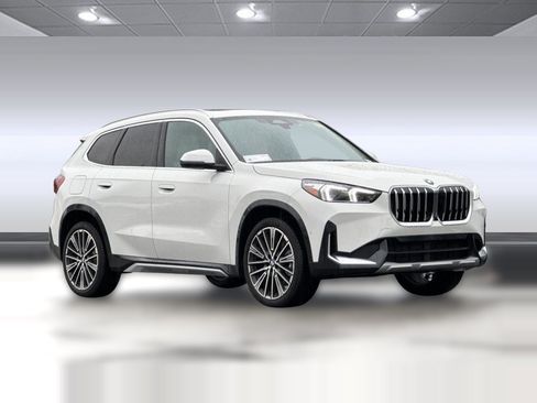 Used 2026 BMW X1 xDrive28i w/ Technology Package AWD/4WD image 7