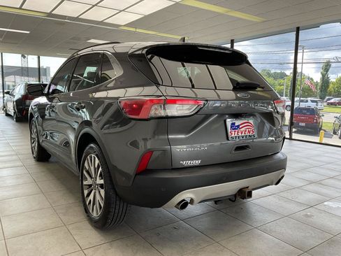 Used 2020 Ford Escape Titanium w/ Titanium Premium Package 2.0 AWD/4WD image 7