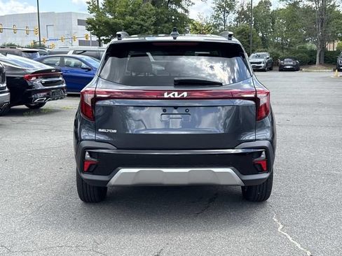 Used 2026 Kia Seltos EX w/ EX Sunroof Package FWD image 3