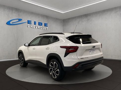 New 2026 Chevrolet Trax RS image 5