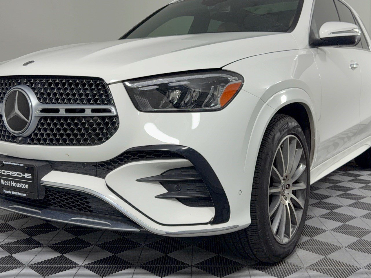 Used 2024 Mercedes-Benz GLE 350 4MATIC image 12